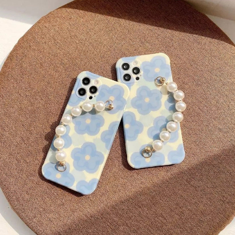 Blue Flower Case With Pearl Chain