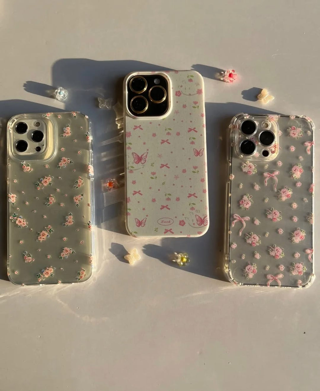 Printed Flowers Charm Case