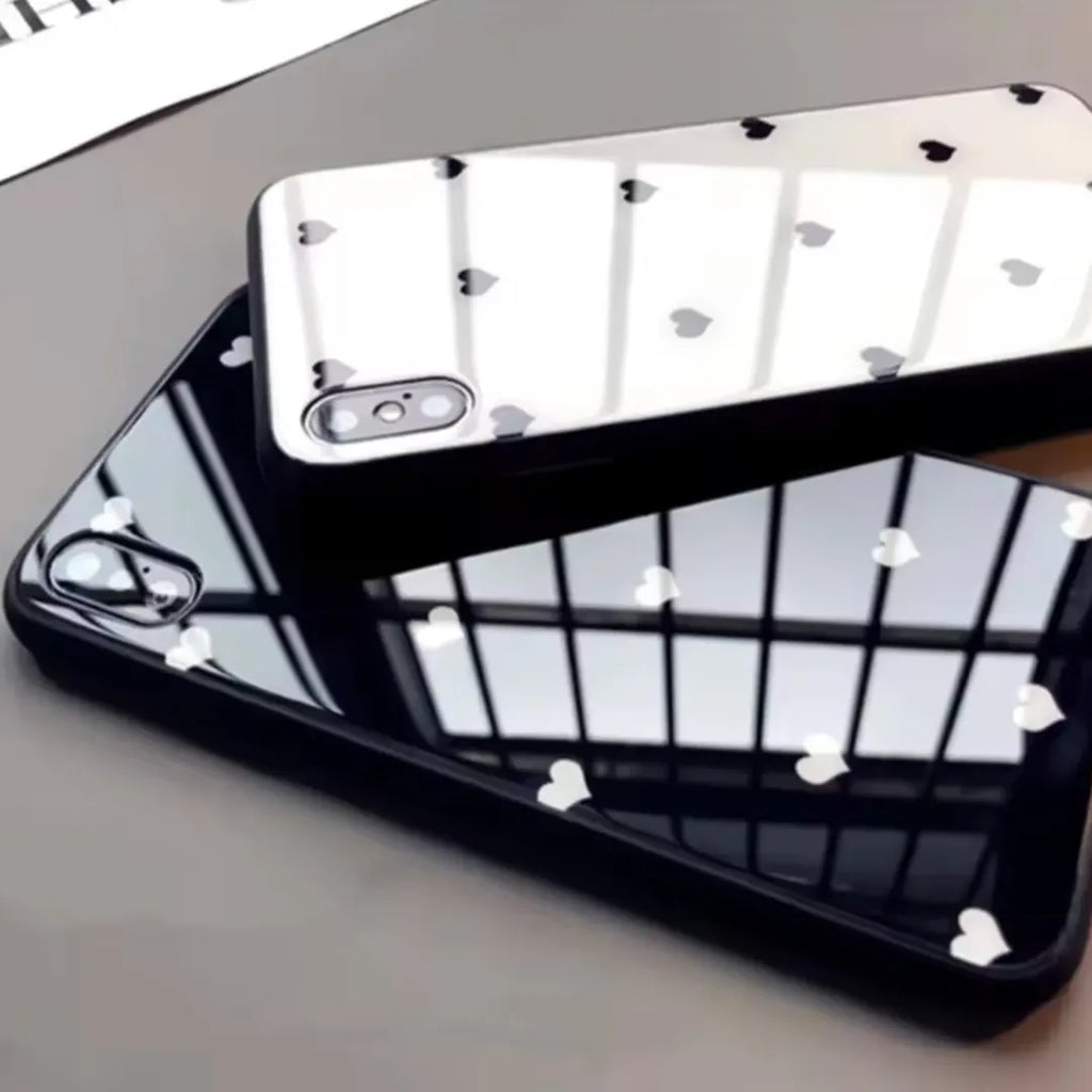 Black & White Heart Chain Case