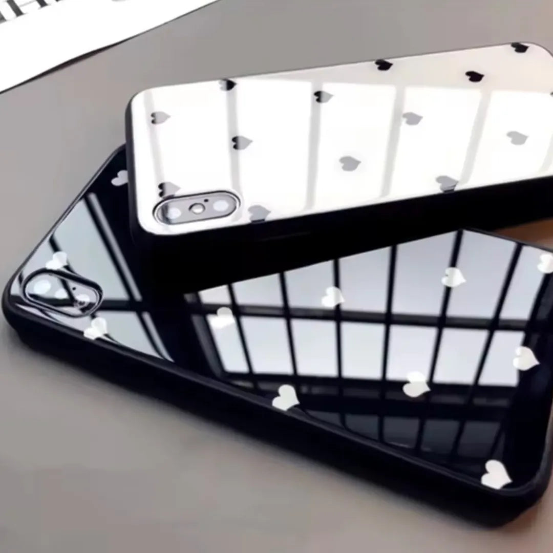 Black & White Heart Chain Case