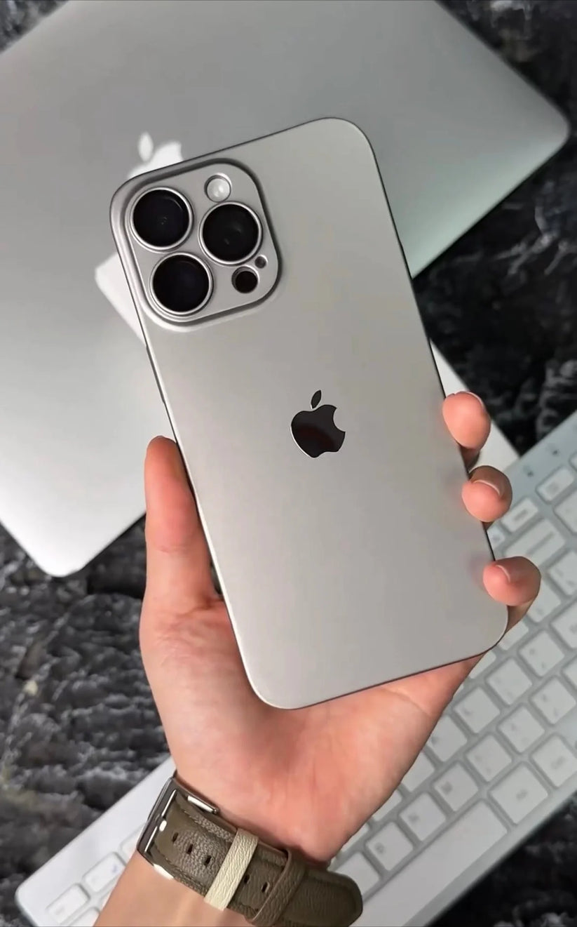 PC SLIM & SLEEK LUXURY CASE
